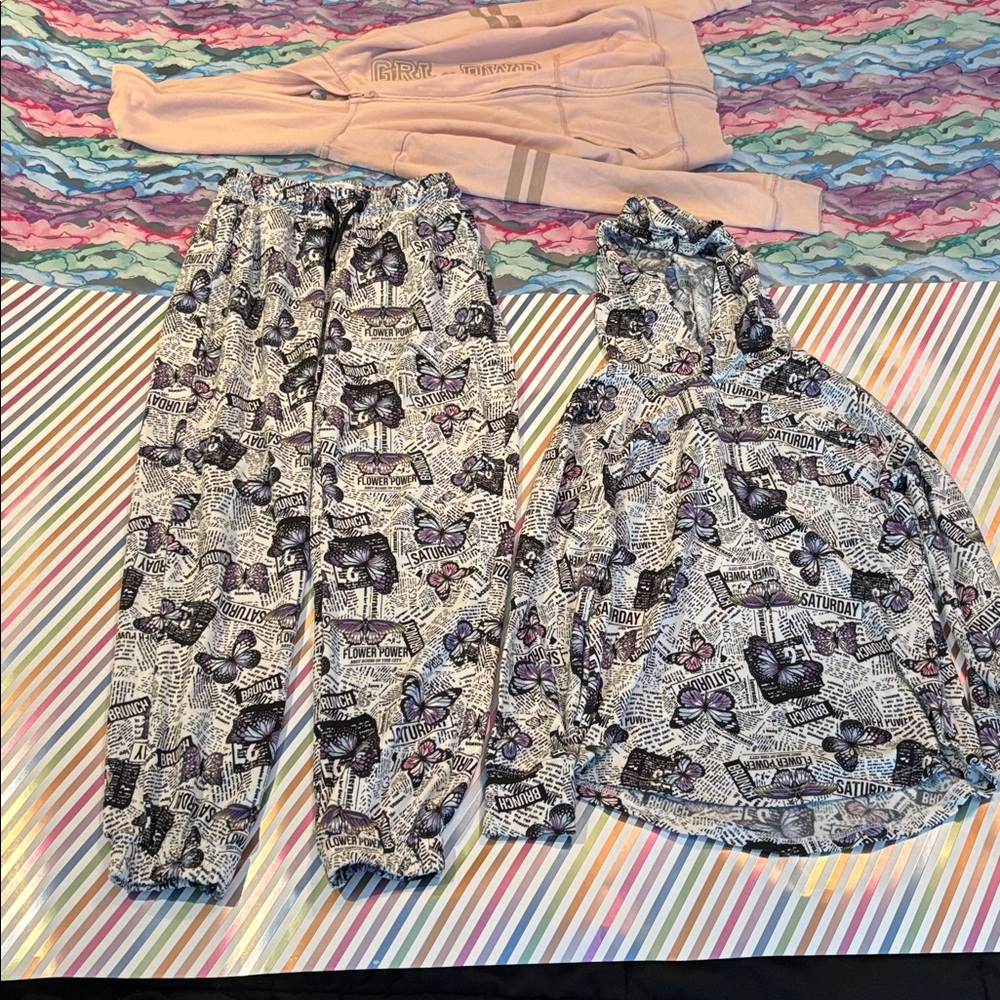 Graphic Print Hoodie and Joggers Set + extra hoody